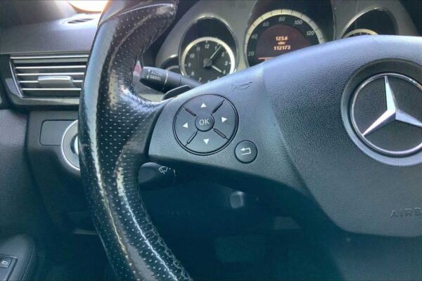 Refurbished 2010 Mercedes-Benz E 350 Sport RWD 4dr Car - Image 20