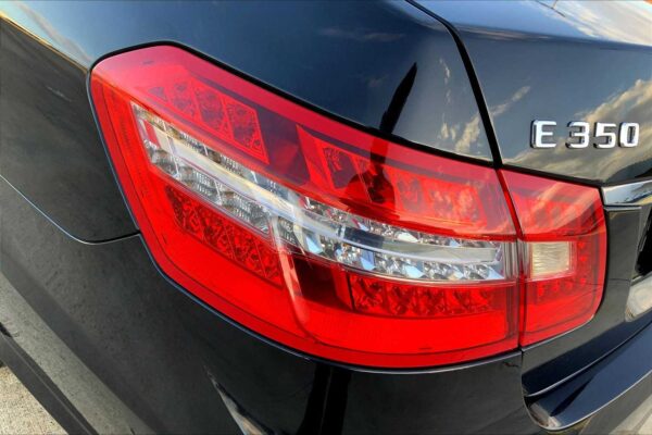 Refurbished 2010 Mercedes-Benz E 350 Sport RWD 4dr Car - Image 24