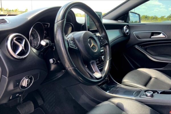 2016-Mercedes-Benz-CLA-250-FWD-Coupe - Image 14