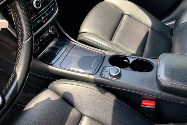 2016-Mercedes-Benz-CLA-250-FWD-Coupe - Image 13