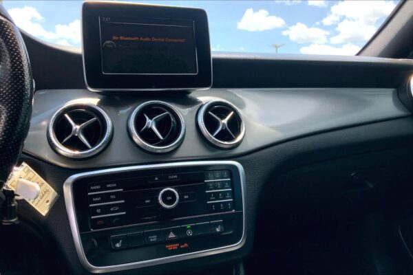 2016-Mercedes-Benz-CLA-250-FWD-Coupe - Image 29