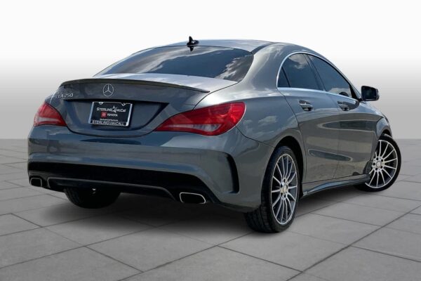 2016-Mercedes-Benz-CLA-250-FWD-Coupe - Image 11