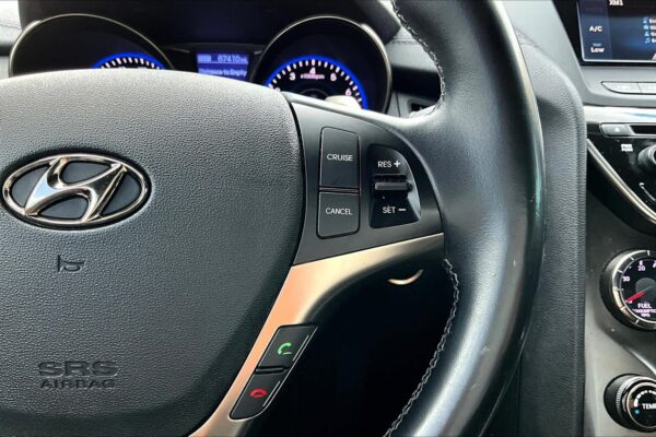 2016 Refurbished Hyundai Genesis 3.8L Base RWD 2dr Car - Image 19