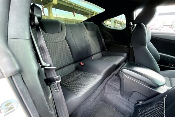 2016 Refurbished Hyundai Genesis 3.8L Base RWD 2dr Car - Image 14