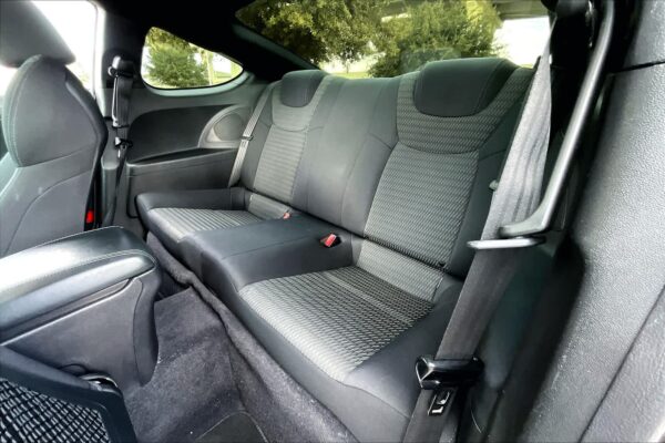 2016 Refurbished Hyundai Genesis 3.8L Base RWD 2dr Car - Image 15