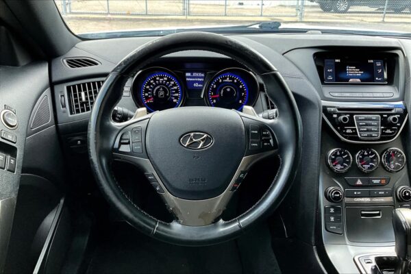 2016 Refurbished Hyundai Genesis 3.8L Base RWD 2dr Car - Image 3