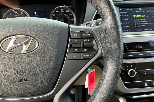 2016 Refurbished Hyundai Sonata 2.4L SE FWD 4dr Car - Image 20