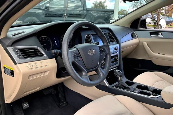 2016 Refurbished Hyundai Sonata 2.4L SE FWD 4dr Car - Image 13