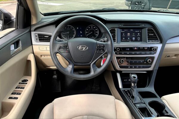 2016 Refurbished Hyundai Sonata 2.4L SE FWD 4dr Car - Image 3