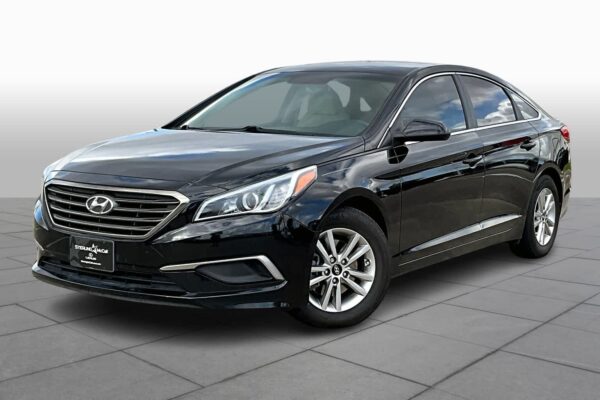 2016 Refurbished Hyundai Sonata 2.4L SE FWD 4dr Car - Image 2