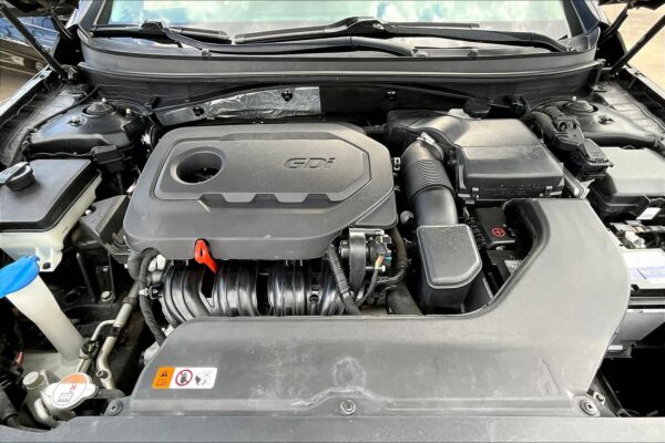 2016 Refurbished Hyundai Sonata 2.4L SE FWD 4dr Car - Image 24
