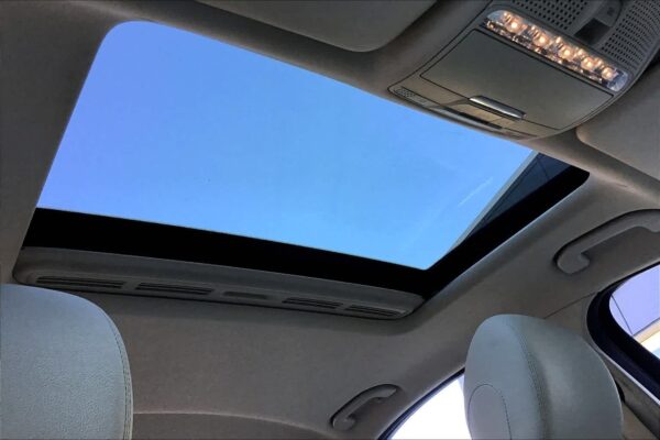 Refurbished 2017 Mercedes-Benz E 300 Luxury RWD 4dr Car - Image 12