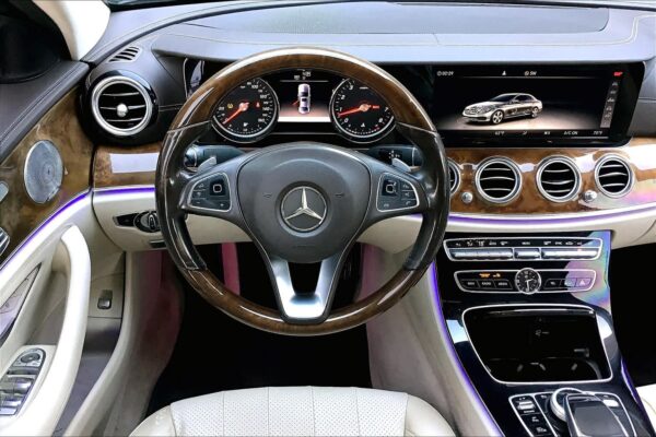 Refurbished 2017 Mercedes-Benz E 300 Luxury RWD 4dr Car - Image 5