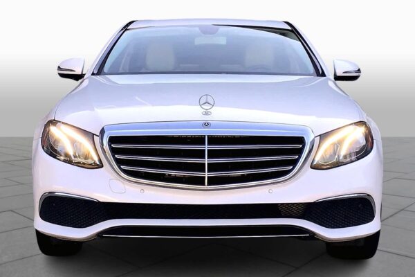 Refurbished 2017 Mercedes-Benz E 300 Luxury RWD 4dr Car - Image 3