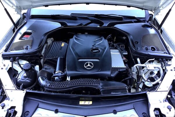 Refurbished 2017 Mercedes-Benz E 300 Luxury RWD 4dr Car - Image 29