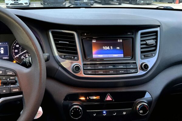 2017 Refurbished Hyundai Tucson SE FWD Sport Utility. - Image 6