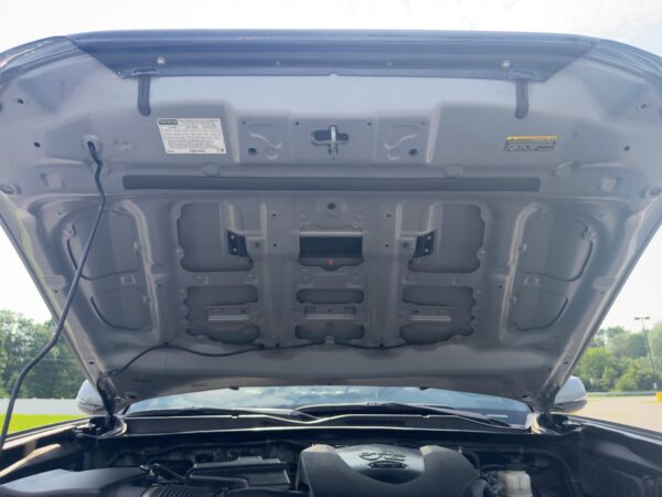 2018 Toyota Tacoma TRD Sport Double Cab 4x4 - Image 32