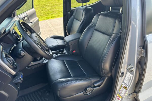 2018 Toyota Tacoma TRD Sport Double Cab 4x4 - Image 5