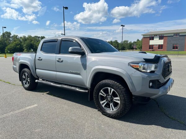 2018 Toyota Tacoma TRD Sport Double Cab 4x4 - Image 38