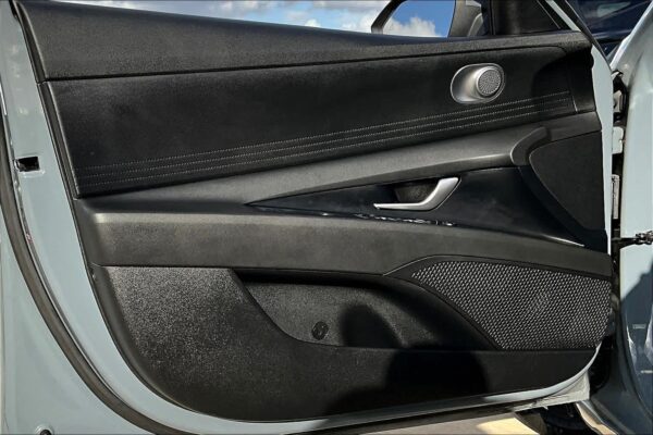 2023 Refurbished Hyundai Elantra SEL FWD 4dr Car - Image 16