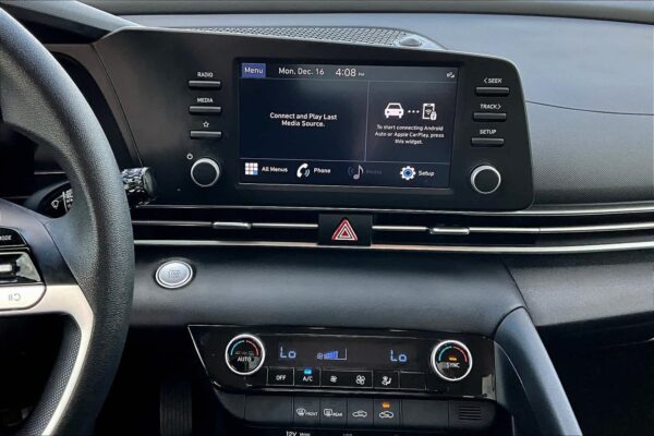 2023 Refurbished Hyundai Elantra SEL FWD 4dr Car - Image 3