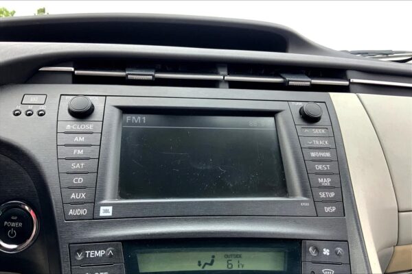 Refurbished 2010 Toyota Prius III FWD Hatchback - Image 31