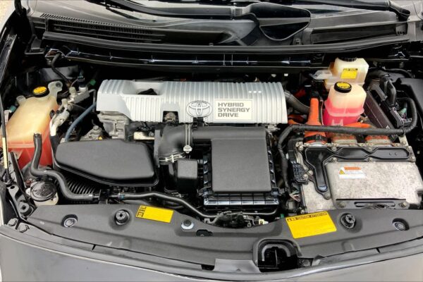Refurbished 2010 Toyota Prius III FWD Hatchback - Image 27