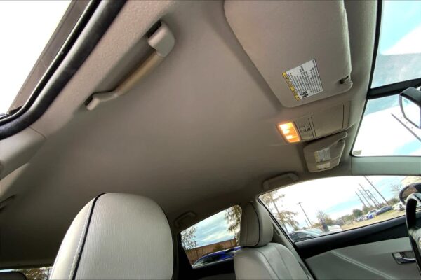 Refurbished 2010 Toyota Venza FWD Station Wagon - Image 11
