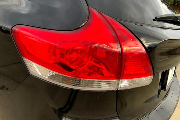 Refurbished 2010 Toyota Venza FWD Station Wagon - Image 24