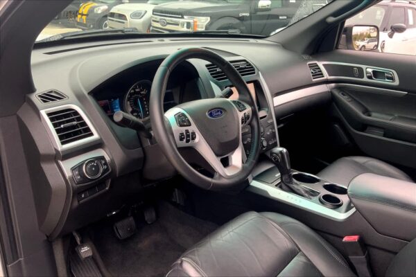 Refurbished 2011 Ford Explorer XLT FWD Sport Utility - Image 16