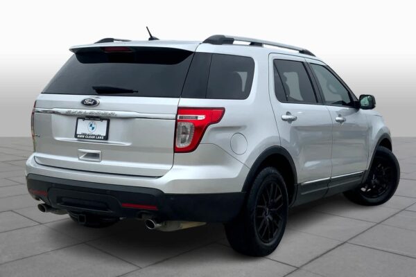 Refurbished 2011 Ford Explorer XLT FWD Sport Utility - Image 11