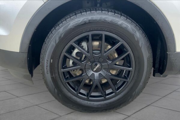 Refurbished 2011 Ford Explorer XLT FWD Sport Utility - Image 9