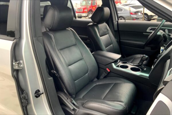 Refurbished 2011 Ford Explorer XLT FWD Sport Utility - Image 7