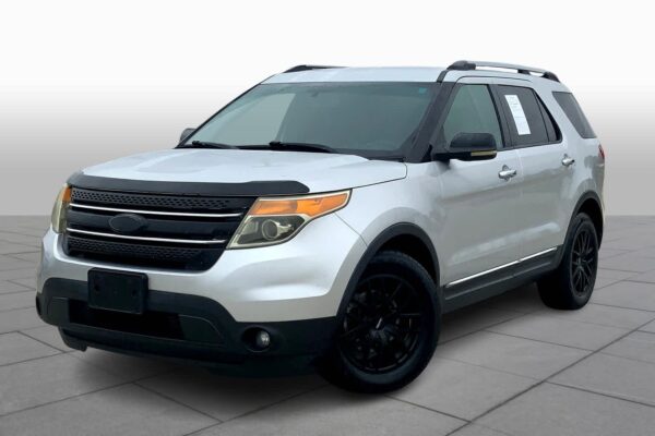 Refurbished 2011 Ford Explorer XLT FWD Sport Utility - Image 2