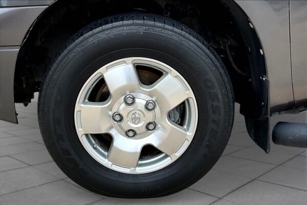 Refurbished 2011 Toyota Tundra LTD CrewMax 5.7L V8 6-Spd AT RWD Crew Cab Pickup - Image 10