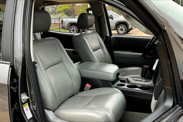 Refurbished 2011 Toyota Tundra LTD CrewMax 5.7L V8 6-Spd AT RWD Crew Cab Pickup - Image 8