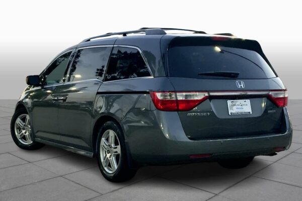 Refurbished 2012 Honda Odyssey Touring Elite FWD Mini-van - Image 8