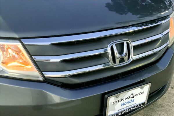Refurbished 2012 Honda Odyssey Touring Elite FWD Mini-van - Image 23
