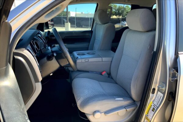 Refurbished 2012 Toyota Tundra GRADE Dbl 4.6L V8 6-Spd AT RWD Crew Cab Pickup - Image 6
