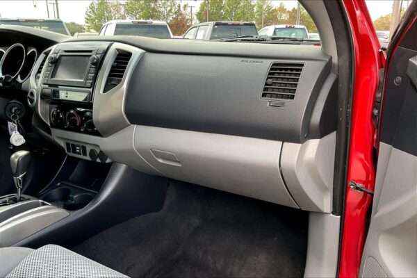 Refurbished 2013 Toyota Tacoma 4WD Double Cab V6 MT 4WD Crew Cab Pickup - Image 17