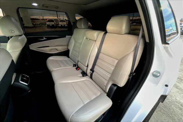 Refurbished 2020 Kia Sorento EX V6 AWD Sport Utility - Image 19