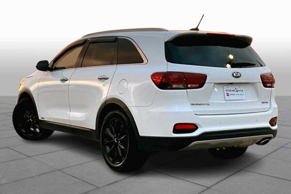 Refurbished 2020 Kia Sorento EX V6 AWD Sport Utility - Image 11