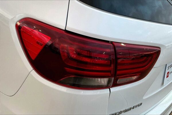 Refurbished 2020 Kia Sorento EX V6 AWD Sport Utility - Image 28