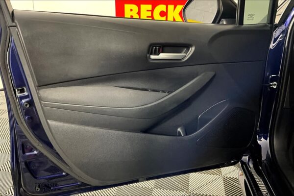 Refurbished 2020 Toyota Corolla LE FWD 4dr Car - Image 16