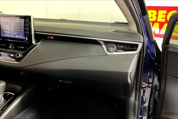 Refurbished 2020 Toyota Corolla LE FWD 4dr Car - Image 13