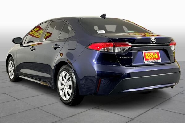 Refurbished 2020 Toyota Corolla LE FWD 4dr Car - Image 9