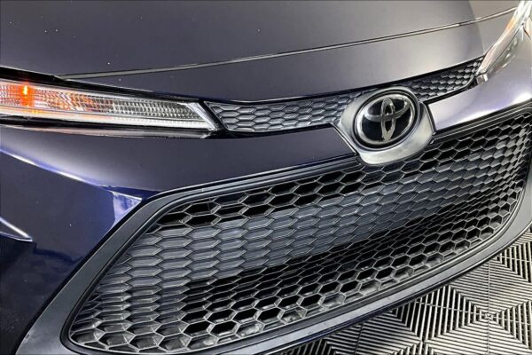 Refurbished 2020 Toyota Corolla LE FWD 4dr Car - Image 22