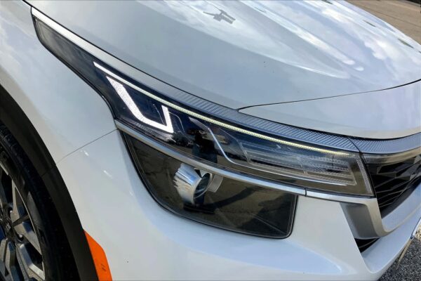 Refurbished 2021 Kia Seltos EX AWD Sport Utility - Image 26