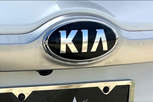 Refurbished 2021 Kia Seltos EX AWD Sport Utility - Image 9